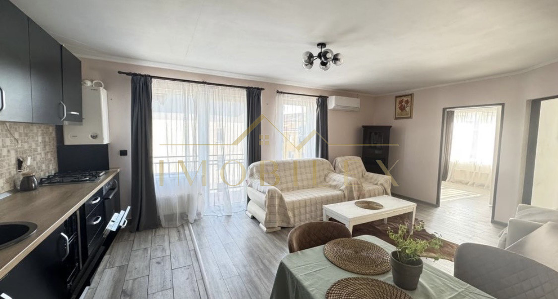 Apartament 3 camere , 2 locuri de parcare, zona Terra