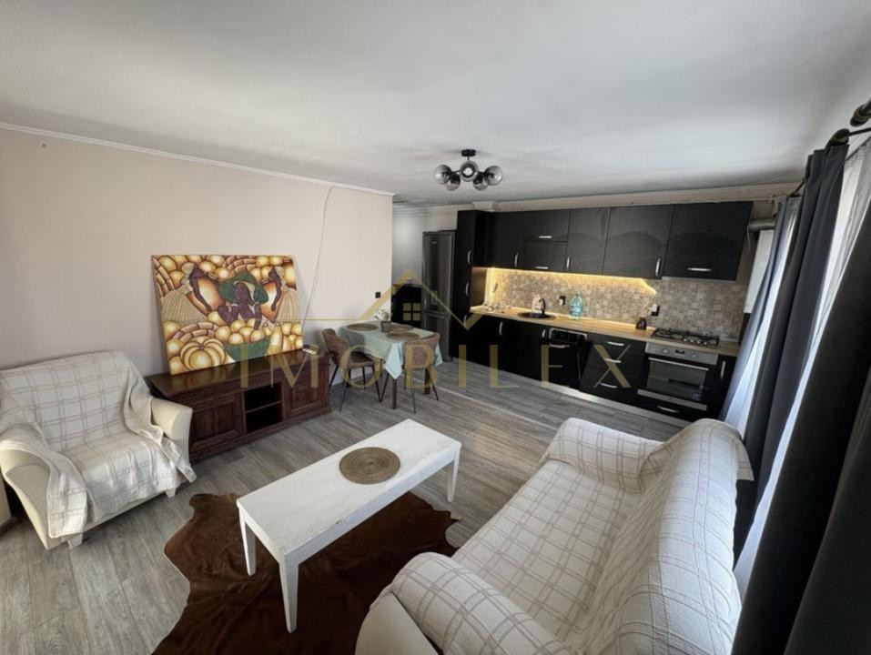 Apartament 3 camere , 2 locuri de parcare, zona Terra