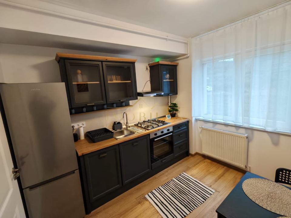Apartament 2 camere de închiriat, grădină, bloc nou, zona Terra