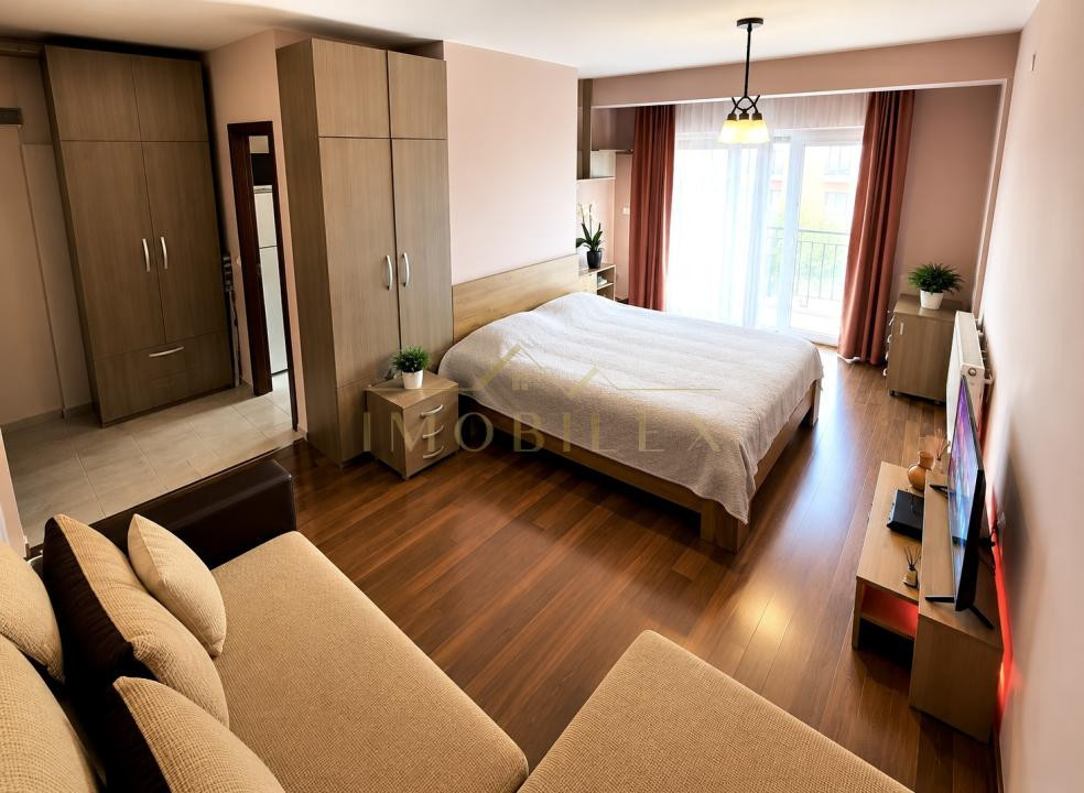 Apartament decomandat, mobilat, zona Stejarului 