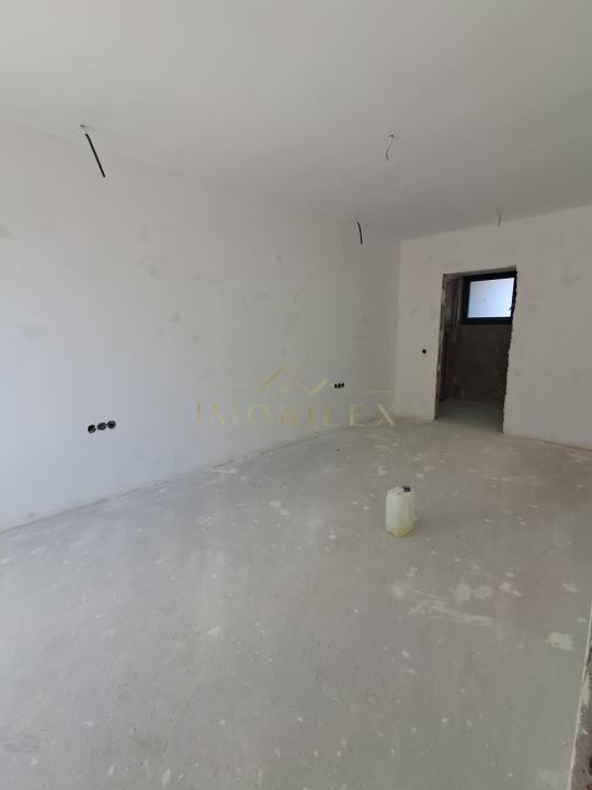 PROPRIETATE PREMIUM CU PANORAMĂ ȘI TERASĂ CIRCULABILĂ | CHINTENI