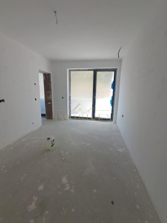 PROPRIETATE PREMIUM CU PANORAMĂ ȘI TERASĂ CIRCULABILĂ | CHINTENI