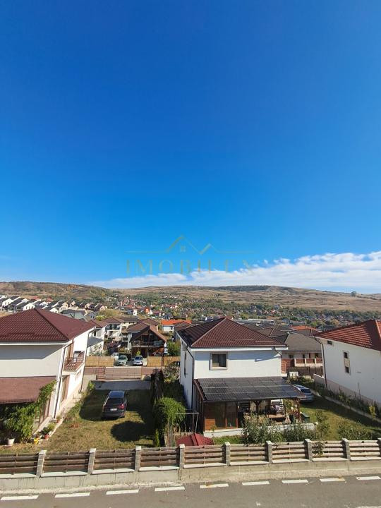 PROPRIETATE PREMIUM CU PANORAMĂ ȘI TERASĂ CIRCULABILĂ | CHINTENI