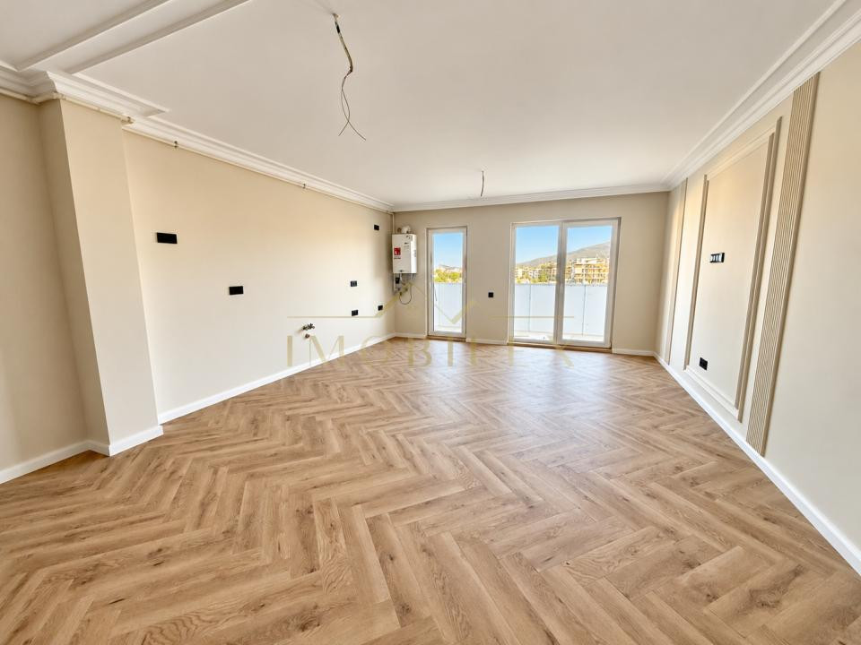 Apartament FINISAT NOU, 52 mp, terasă, bloc nou, Eroilor 