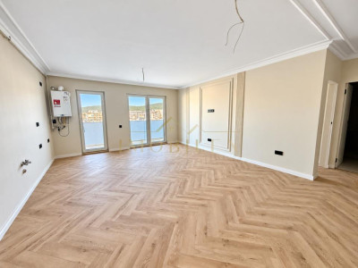 Apartament FINISAT NOU, 52 mp, terasă, bloc nou, Eroilor 