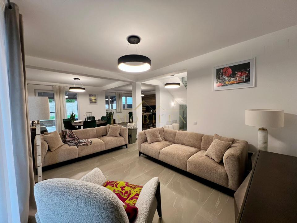 Casă tip duplex, 4 camere, 140mp util , 450mp teren, Dezmir 