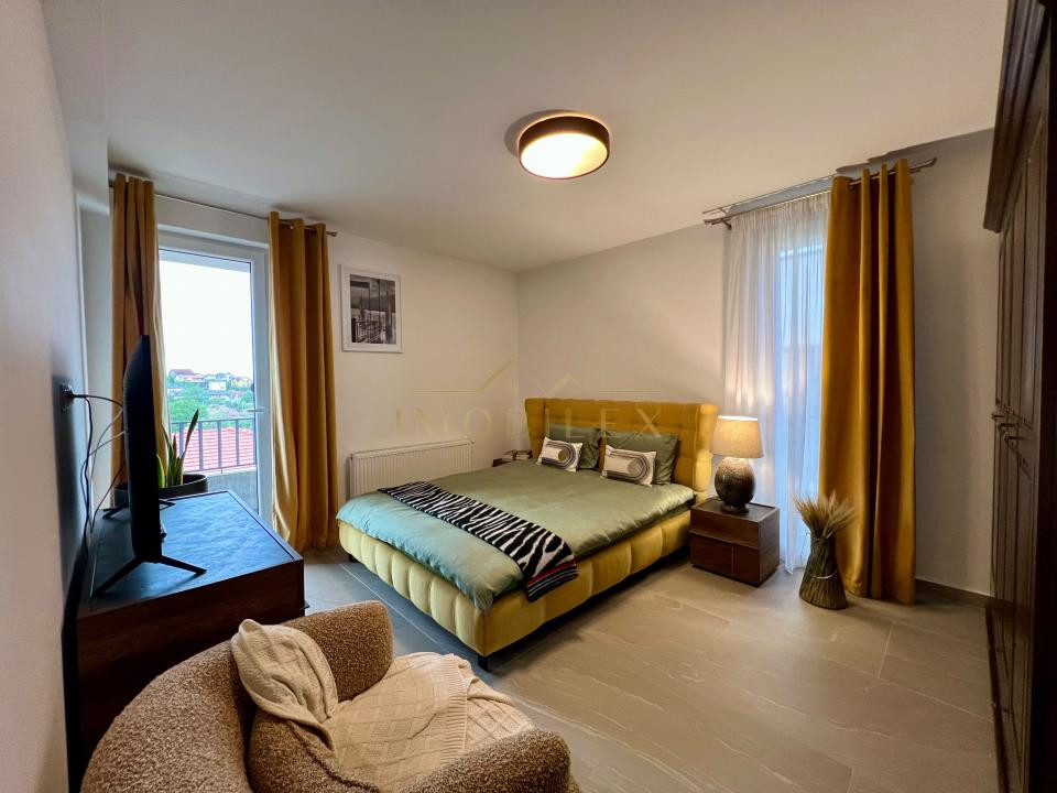 Casă tip duplex, 4 camere, 140mp util , 450mp teren, Dezmir 