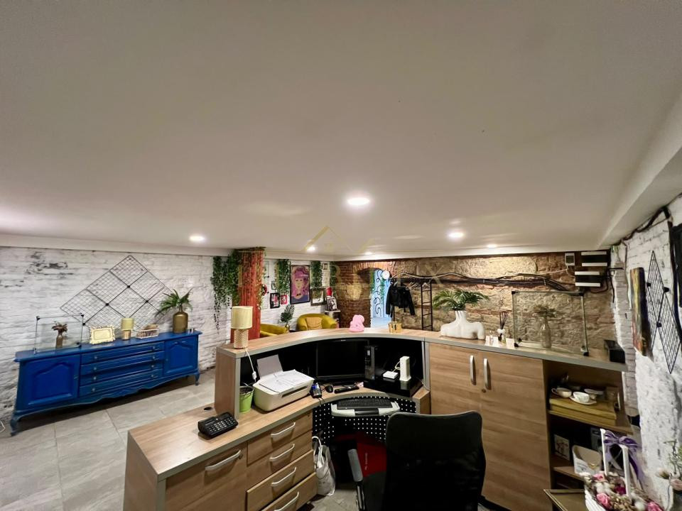 Spațiu comercial de vânzare, 207mp, zona centrala