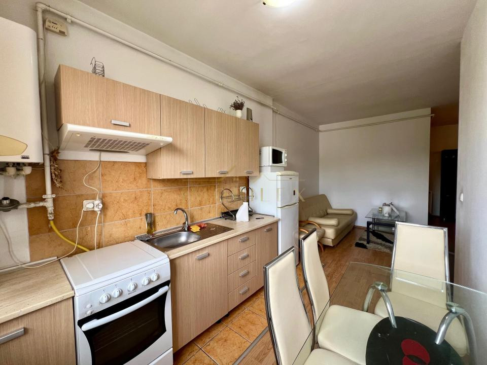 Apartament 2 camere, mobilat, parcare, zona Oasului
