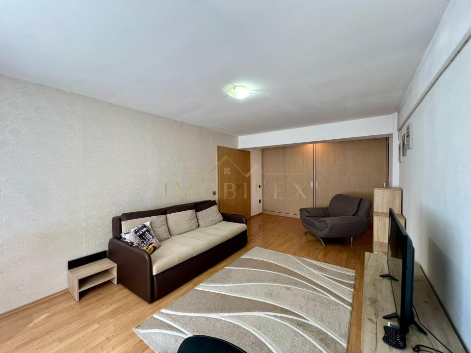 Apartament 2 camere, mobilat, parcare subterană, zona Calea Turzii