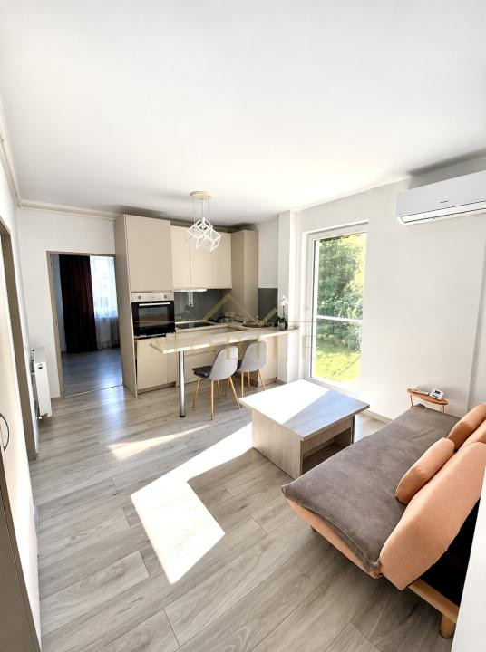 Apartament modern 3 camere, zona Bmw-Vivo de închiriat 