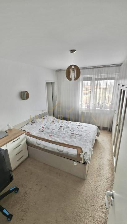 Apartament 3 camere, 2 băi, 85mp, parcare, zona Europa