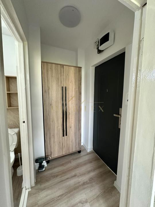 Garsonieră modernă , mobilată nou, balcon, zona Pasteur/Zorilor
