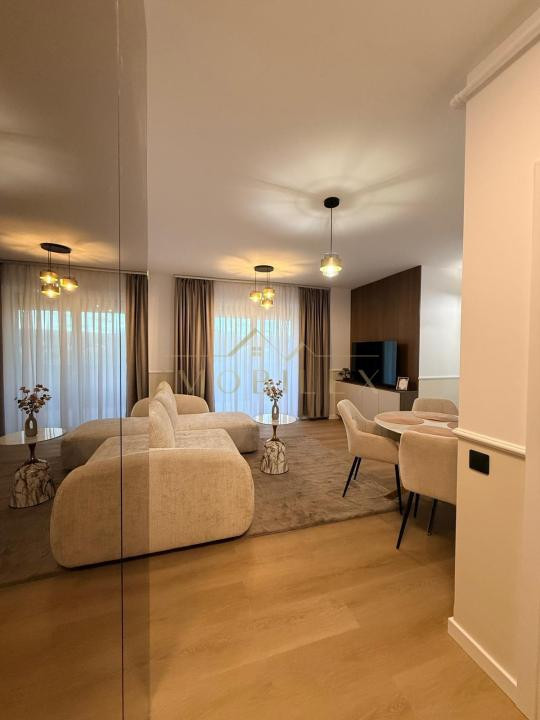 Apartament 3 camere, 64mp, mobilat LUX, 2 băi, zona Tineretului 