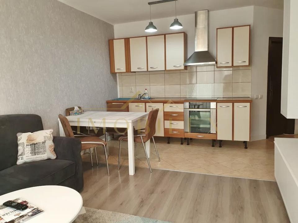 Apartament 2 camere, mobilat, zona Florilor 