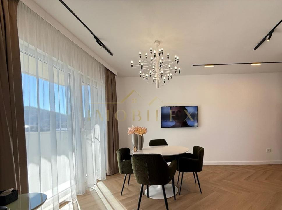 Apartament 3 camere ,Bloc Nou , zona Eroilor 