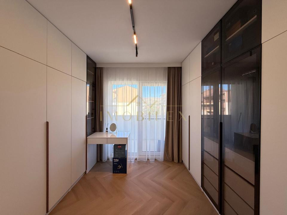 Apartament 3 camere ,Bloc Nou , zona Eroilor 