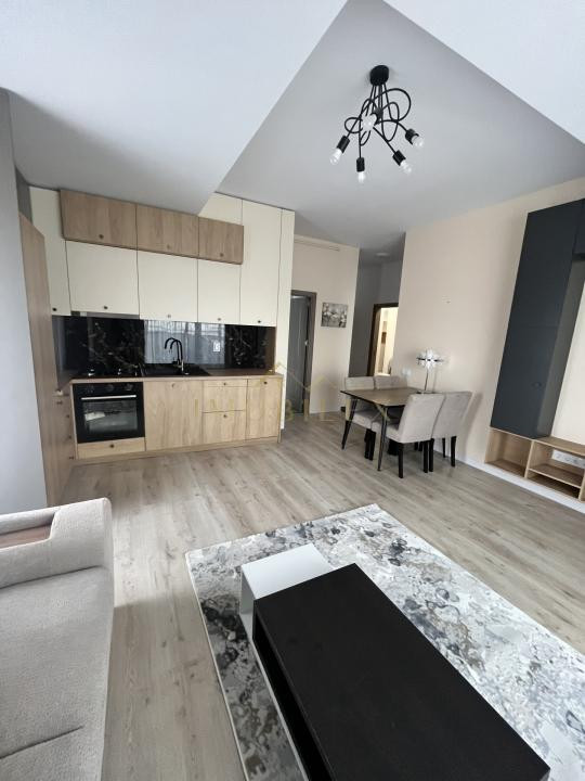 Apartament 3 camere , spațios,Nou , zona Eroilor 