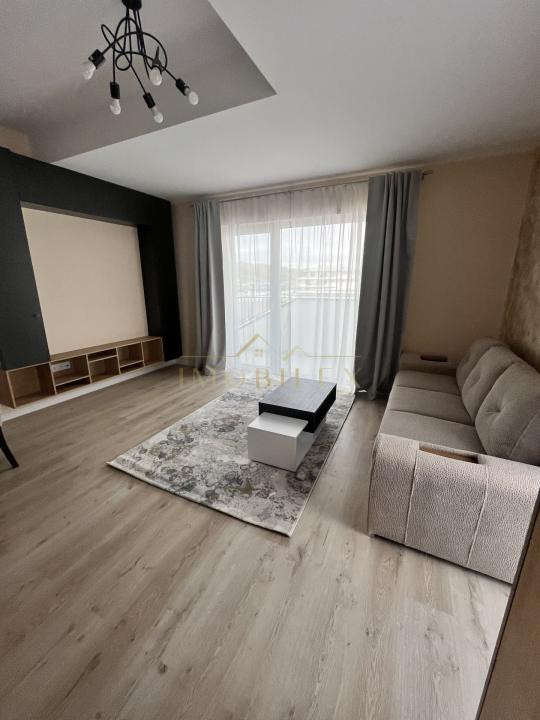 Apartament 3 camere , spațios,Nou , zona Eroilor 