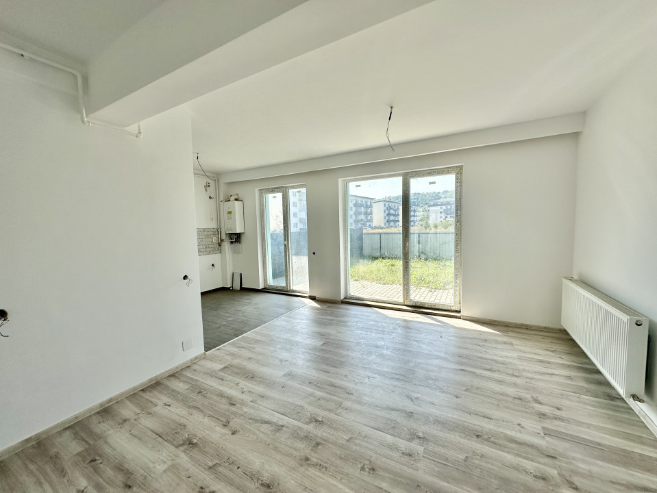 Casa 4 camere, FINISATĂ NOU, 2 parcări subterane, zona Sesul de sus 