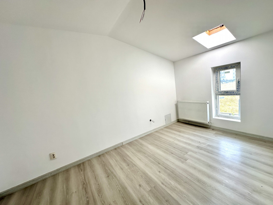 Casa 4 camere, FINISATĂ NOU, 2 parcări subterane, zona Sesul de sus 