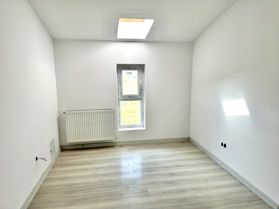 Casa 4 camere, FINISATĂ NOU, 2 parcări subterane, zona Sesul de sus 