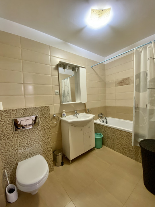 Apartament 2 camere, mobilat, utilat, parcare, zona Terra