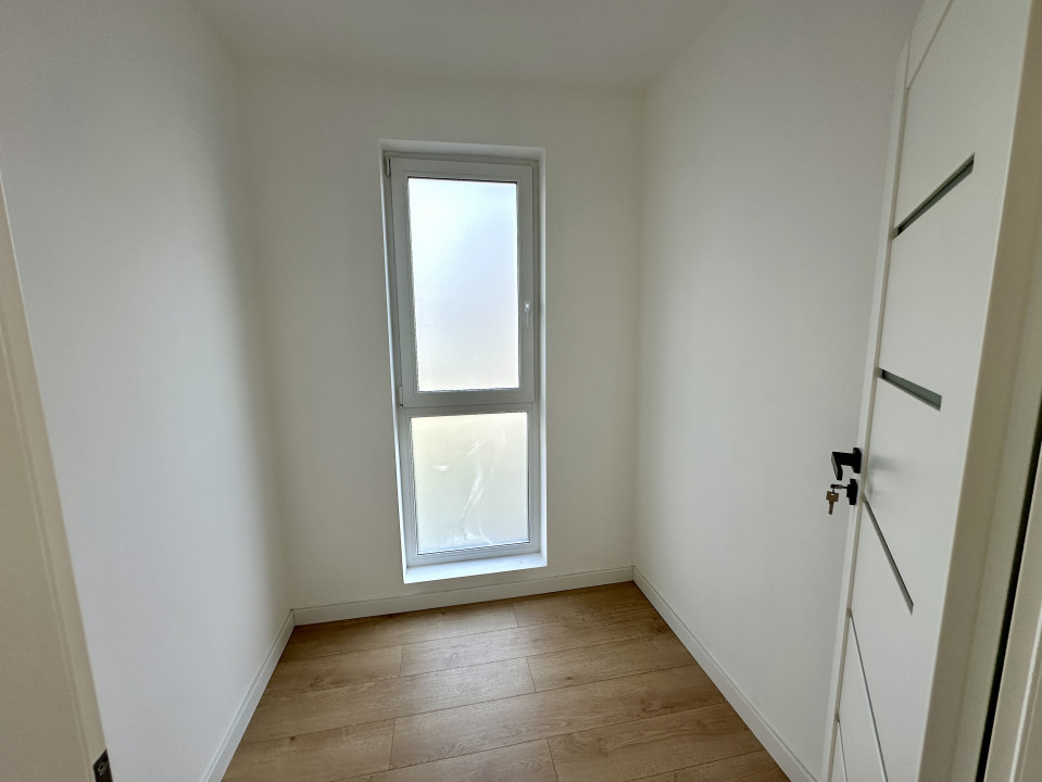 Apartament 2 camere, lux, bloc nou, zona Eroilor