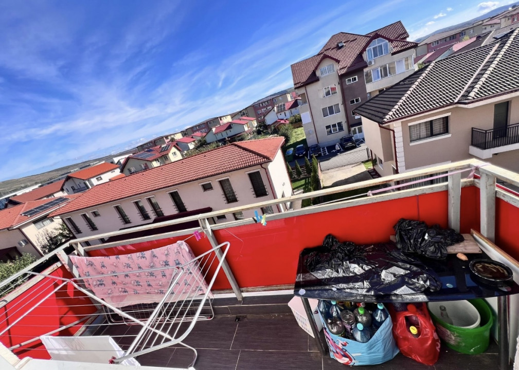 Apartament 3 camere decomandate, mobilat, zona Sesul de Sus 