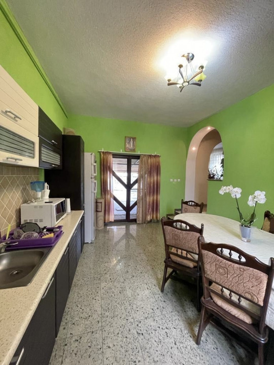 Casă individuala, 4 camere, mobilata, utilata , zona Centrala Turda