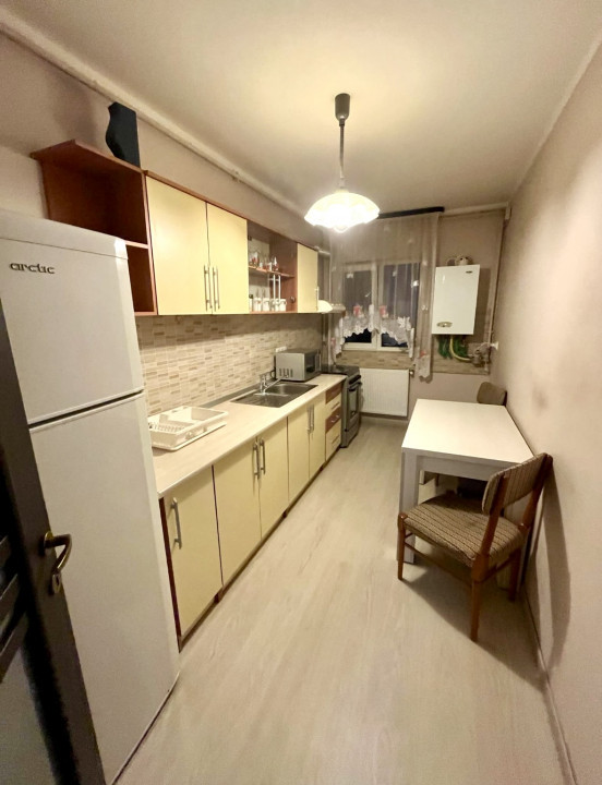 Apartament 1 cameră decomandat, mobilat, zona Stejarului 