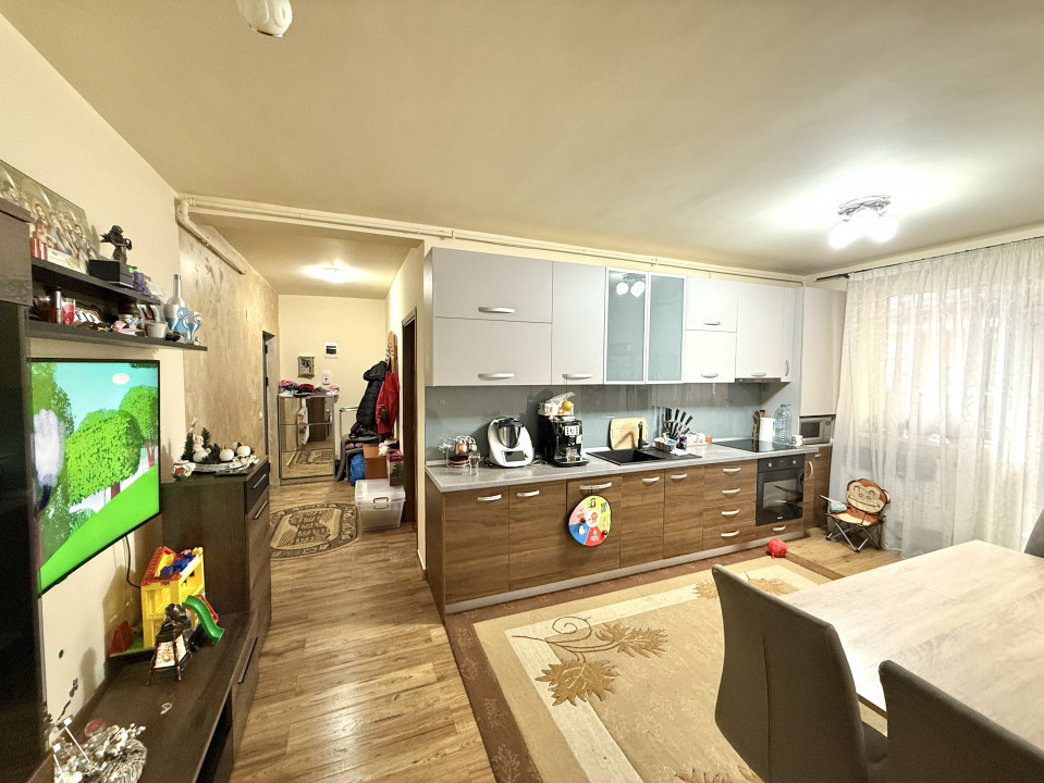 Apartament 3 camere, mobilat, zona Eroilor 