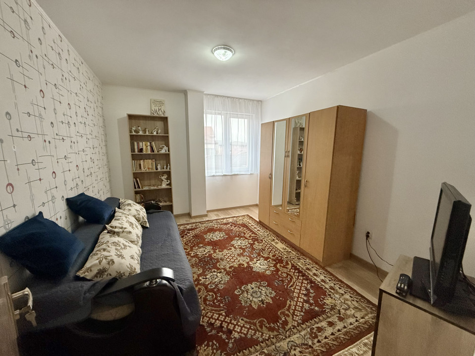 Apartament 3 camere, pet friendly, parcare, zona Terra/Sesul de Sus