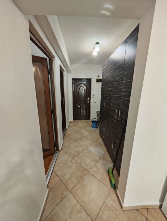 Apartament 1 camera, mobilat, parcare, zona Porii