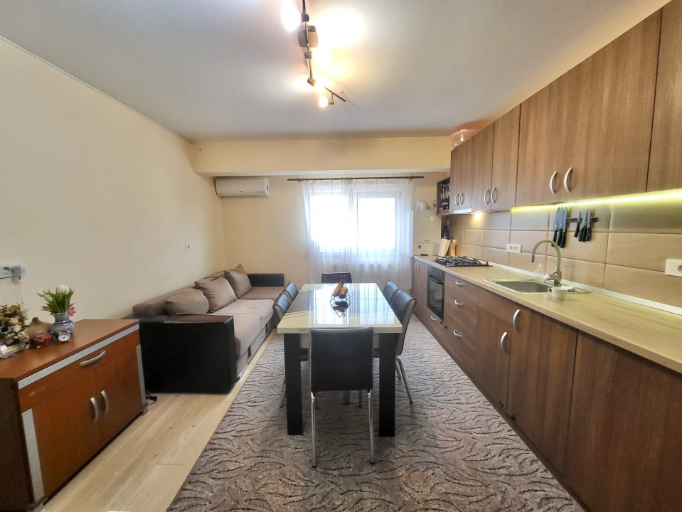 Apartament 3 camere, mobilat, zona Sesul de Sus 