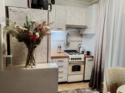 Apartament modern 2 camere, 2 balcoane, zona Stejarului 