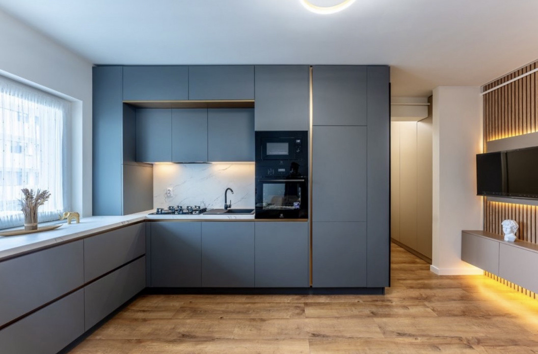 Apartament 3 camere, mobilat LUX, zona Urusagului
