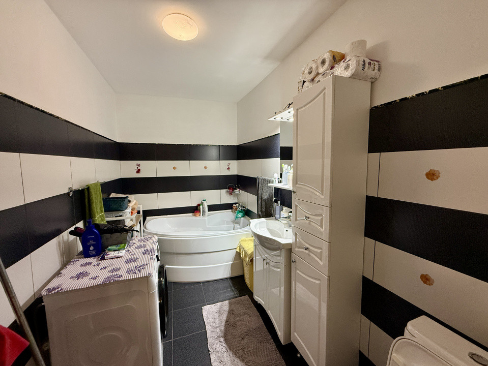 Apartament modern 2 camere, mobilat, zona Porii 