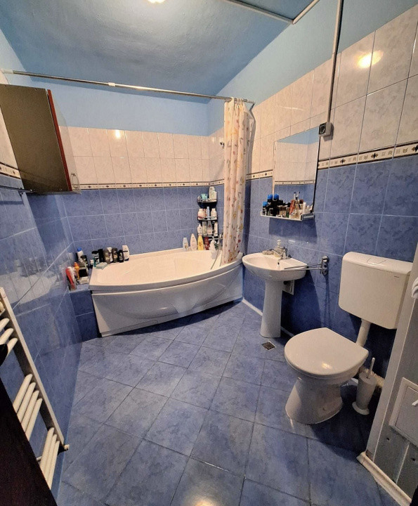Apartament spațios 56 mp, 2 camere decomandate, terasă, zona Porii 