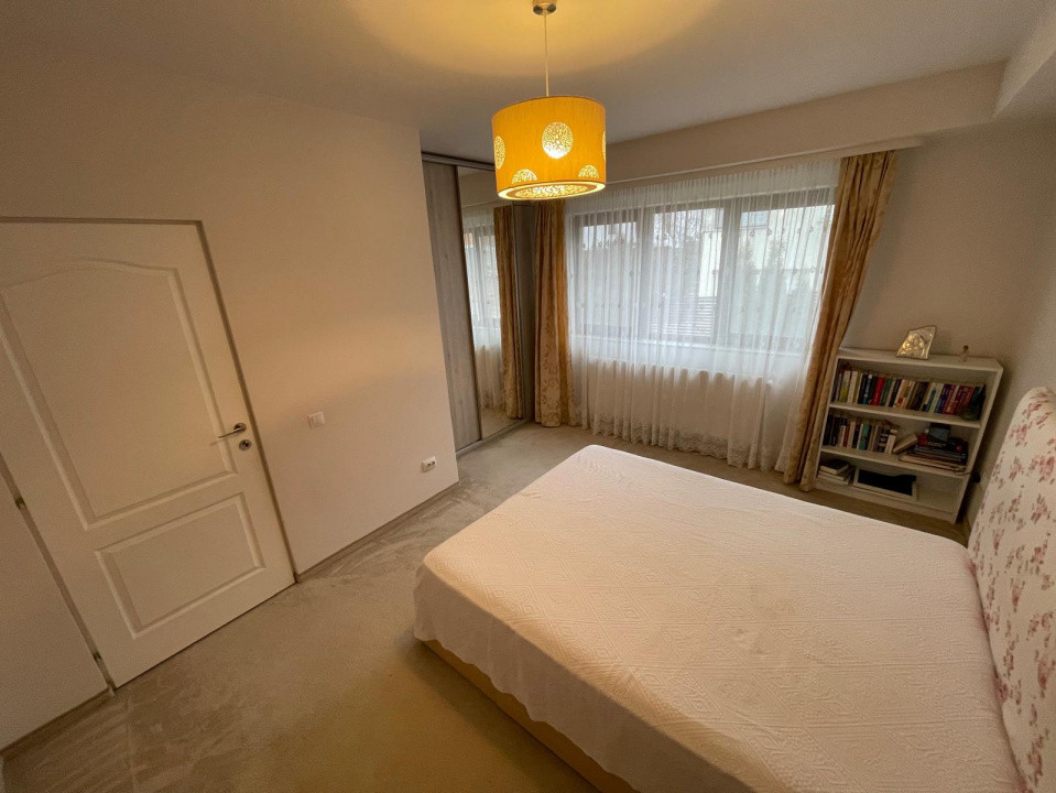 Casa modernă, tip duplex 4 camere, mobilată, zona Vivo 