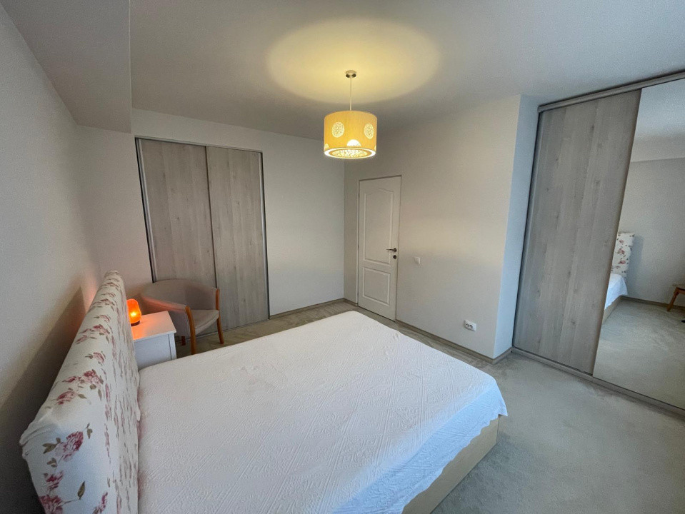 Casa modernă, tip duplex 4 camere, mobilată, zona Vivo 