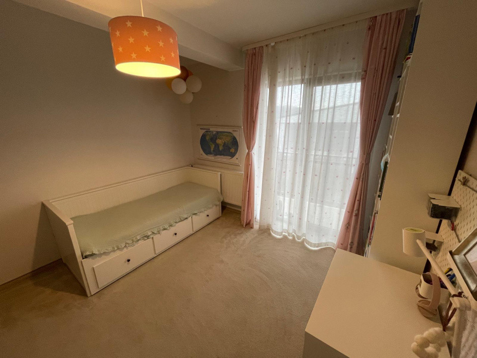 Casa modernă, tip duplex 4 camere, mobilată, zona Vivo 