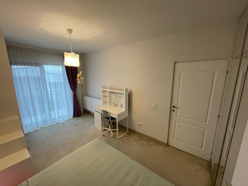 Casa modernă, tip duplex 4 camere, mobilată, zona Vivo 