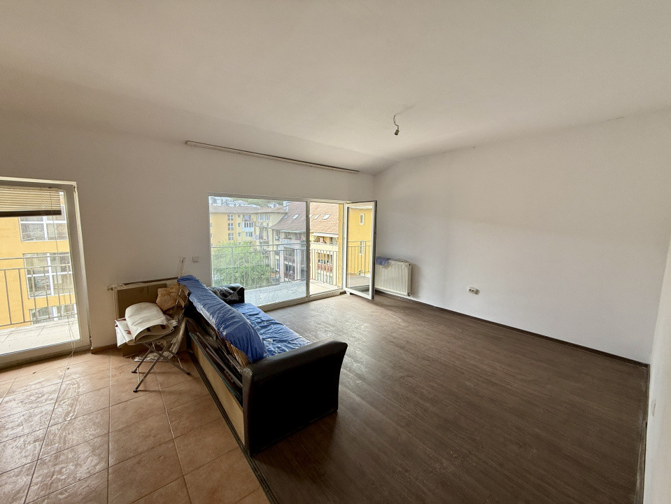Apartament spațios 2 camere decomandate, finisat, terasă, zona Porii 
