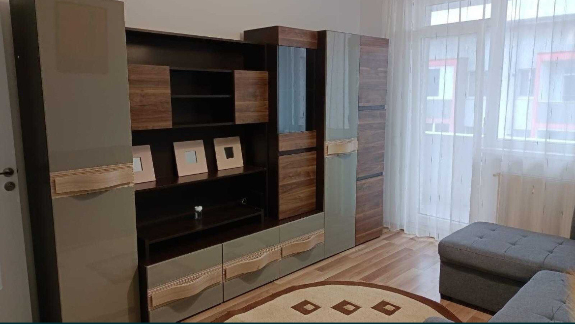 Apartament 2 camere decomandate, zona Cetătii