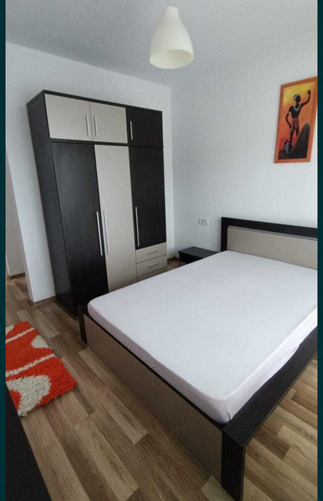 Apartament 2 camere decomandate, zona Cetătii