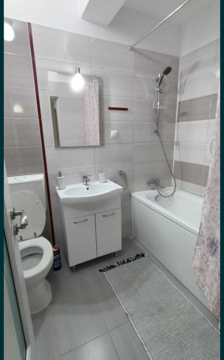 Apartament 2 camere decomandate, zona Cetătii