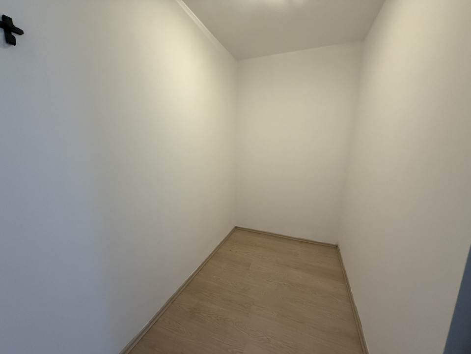 Apartament spațios 58 mp, 2 camere, dressing, zona Florilor/Cetatii
