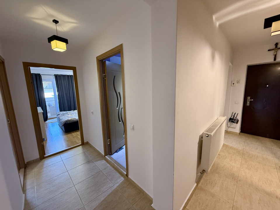 Apartament 82mp, 3 camere decomandate, 2 băi, terasă 40mp, zona Porii 