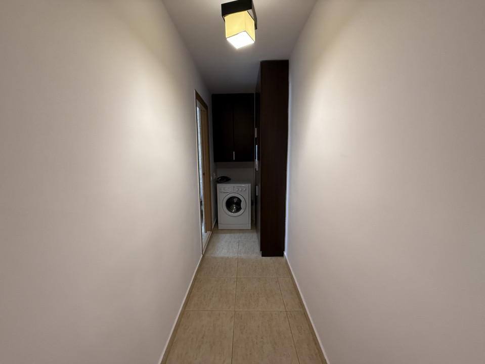 Apartament 82mp, 3 camere decomandate, 2 băi, terasă 40mp, zona Porii 
